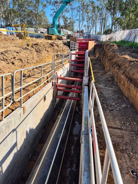 Kemps Creek Dual Pressure Mains trenching